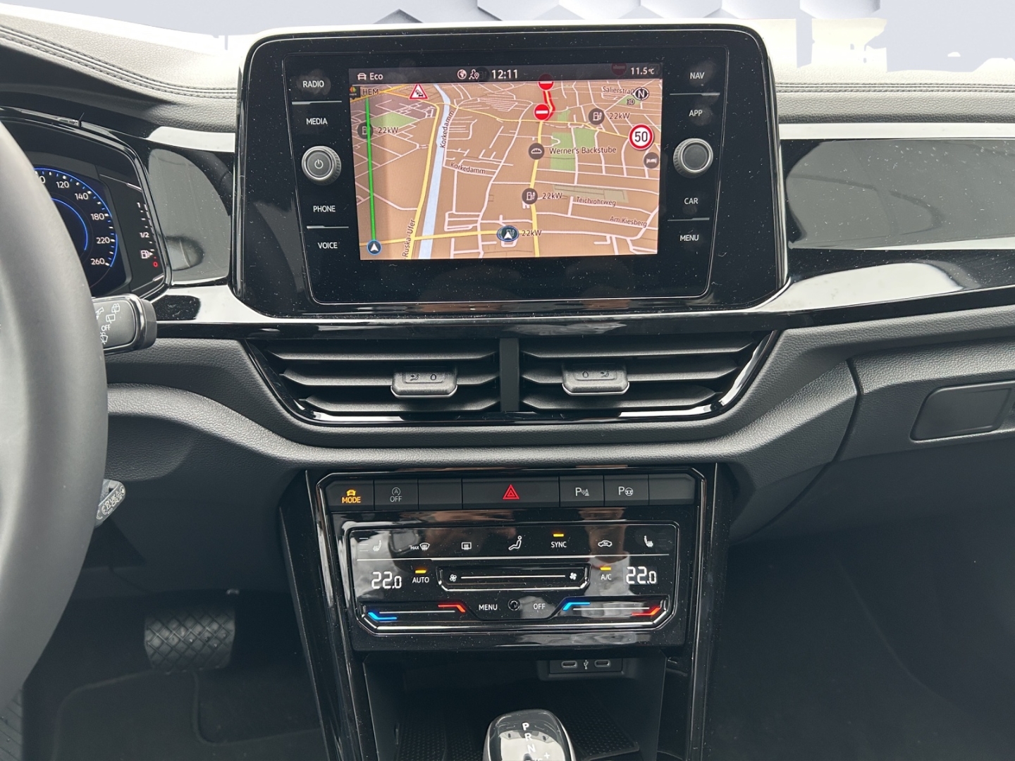 T-Roc Style 2.0l TDI DSG AhK Kamera IQ Drive W+S Reifen