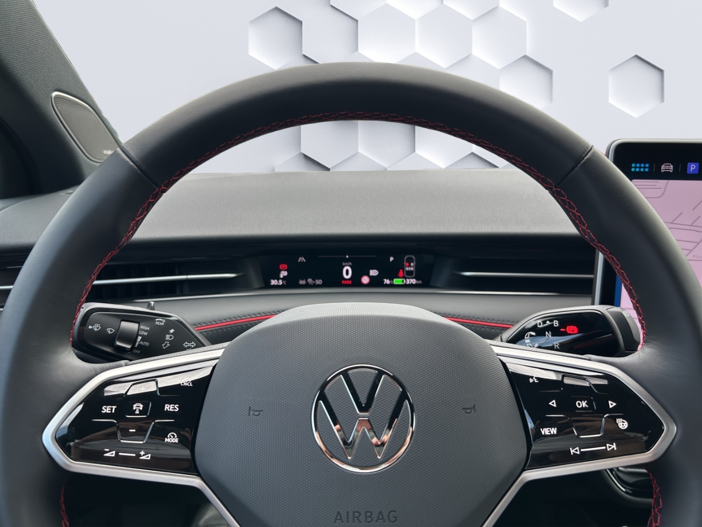 ID.7 250 kW Tourer GTX 4Motion 250kW AHZV MatrixLED HuD DCC ACC ParkAssistPro 360°Kamera Sitzheizung
