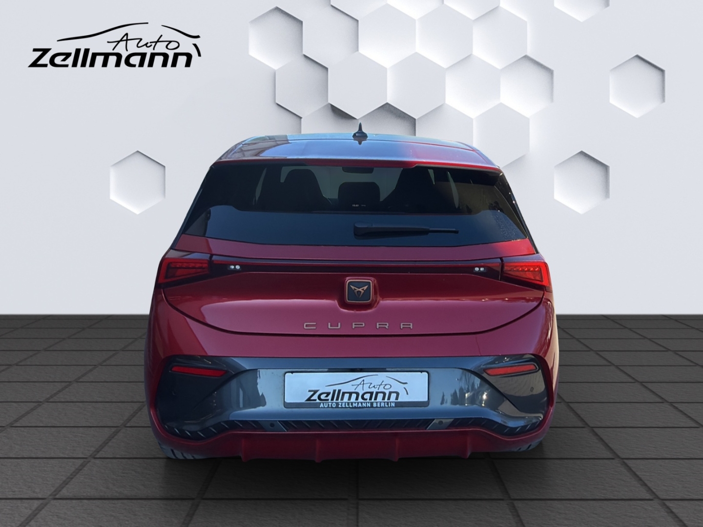 Born 150kW LED ACC 360°Kamera ParkLenkAssist Sitzheizung