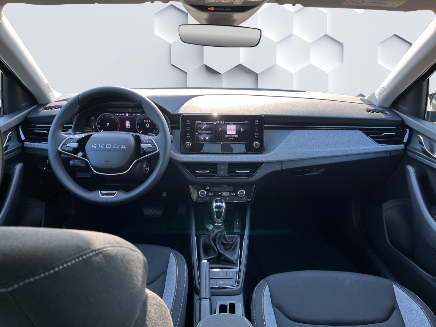 Scala Tour Digitales Cockpit LED Sperrdiff. ACC Apple CarPlay Android Auto Musikstreaming