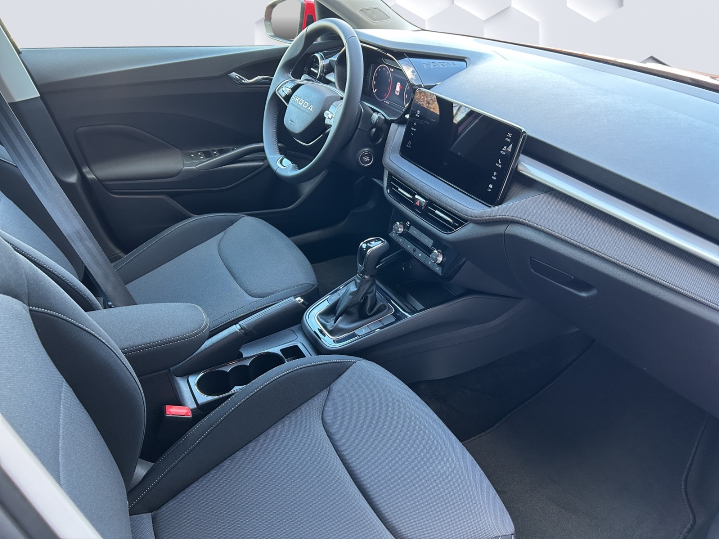 Fabia Tour Navi Digitales Cockpit LED Sperrdiff. ACC Mehrzonenklima Fahrerprofil DAB