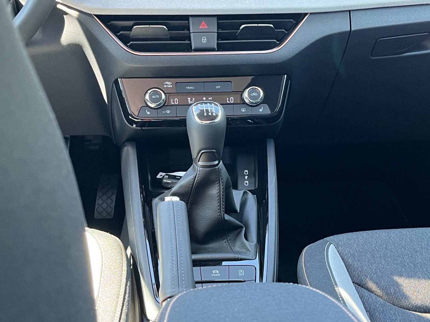 Kamiq Tour Balance 1.0 TSI 85kW MatrixLED ACC Rückfahrkamera Sitzheizung