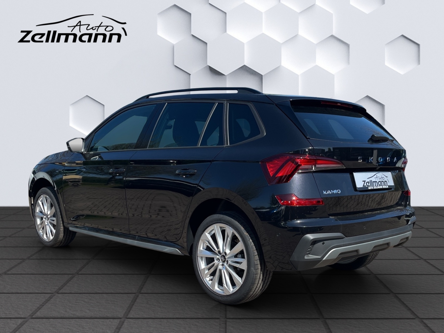 Kamiq Tour 1.5TSI 110kW AHZV MatrixLED PanoDach ACC Rückfahrkamera Sitzheizung