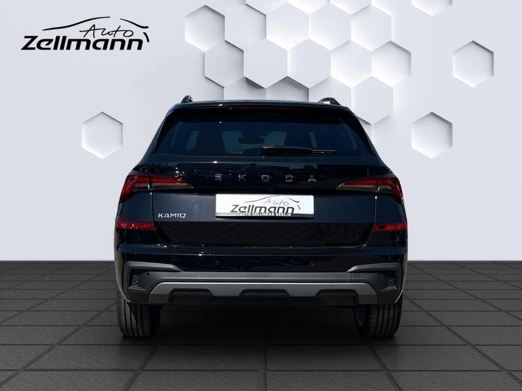 Kamiq Tour 1.5TSI 110kW AHZV MatrixLED PanoDach ACC Rückfahrkamera Sitzheizung