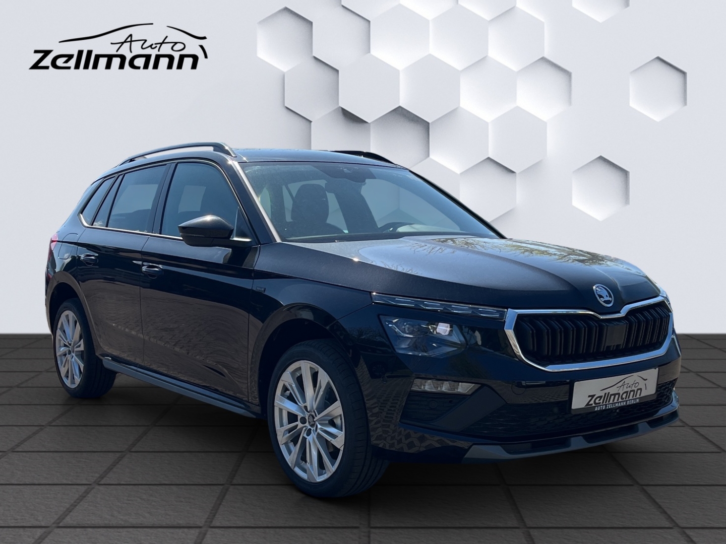 Kamiq Tour 1.5TSI 110kW AHZV MatrixLED PanoDach ACC Rückfahrkamera Sitzheizung