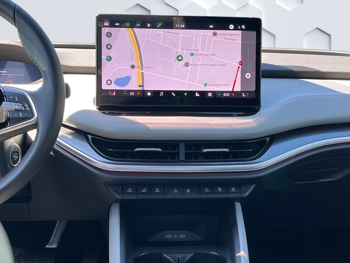 Enyaq Lodge Coupe 60 63kWh AHZV LED PanoDach Rückfahrkamera Sitzheizung