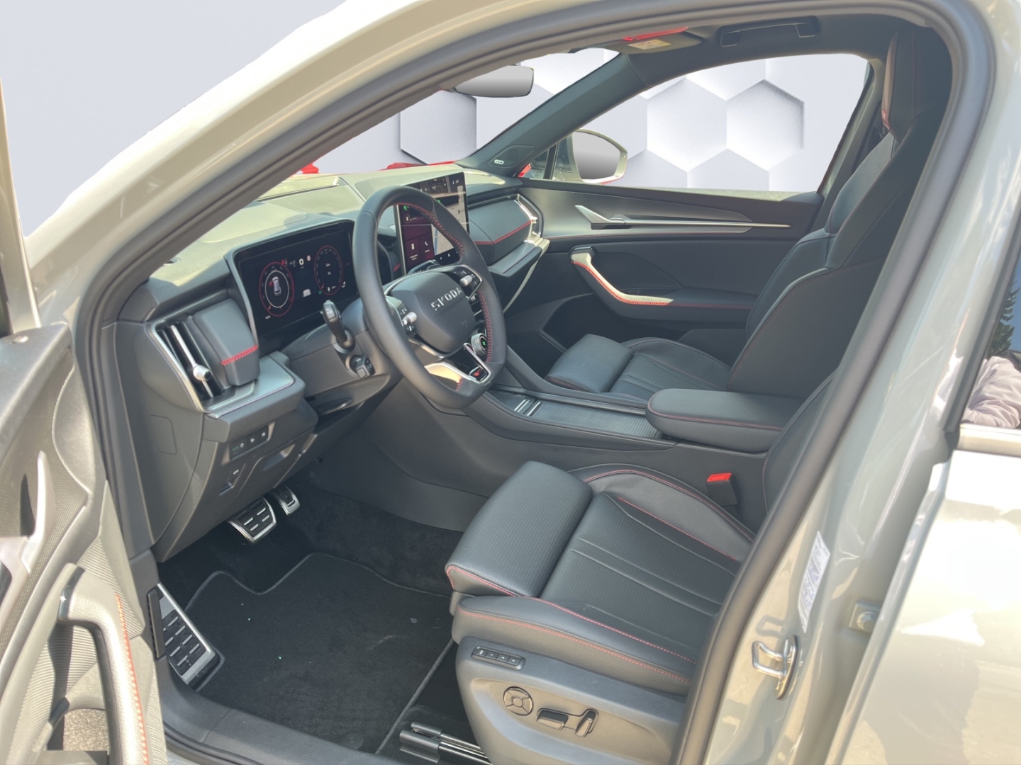 Kodiaq 2.0 TSI 195 kW 4x4 RS Sportpaket HUD AD StandHZG AHK-klappbar Digitales Cockpit