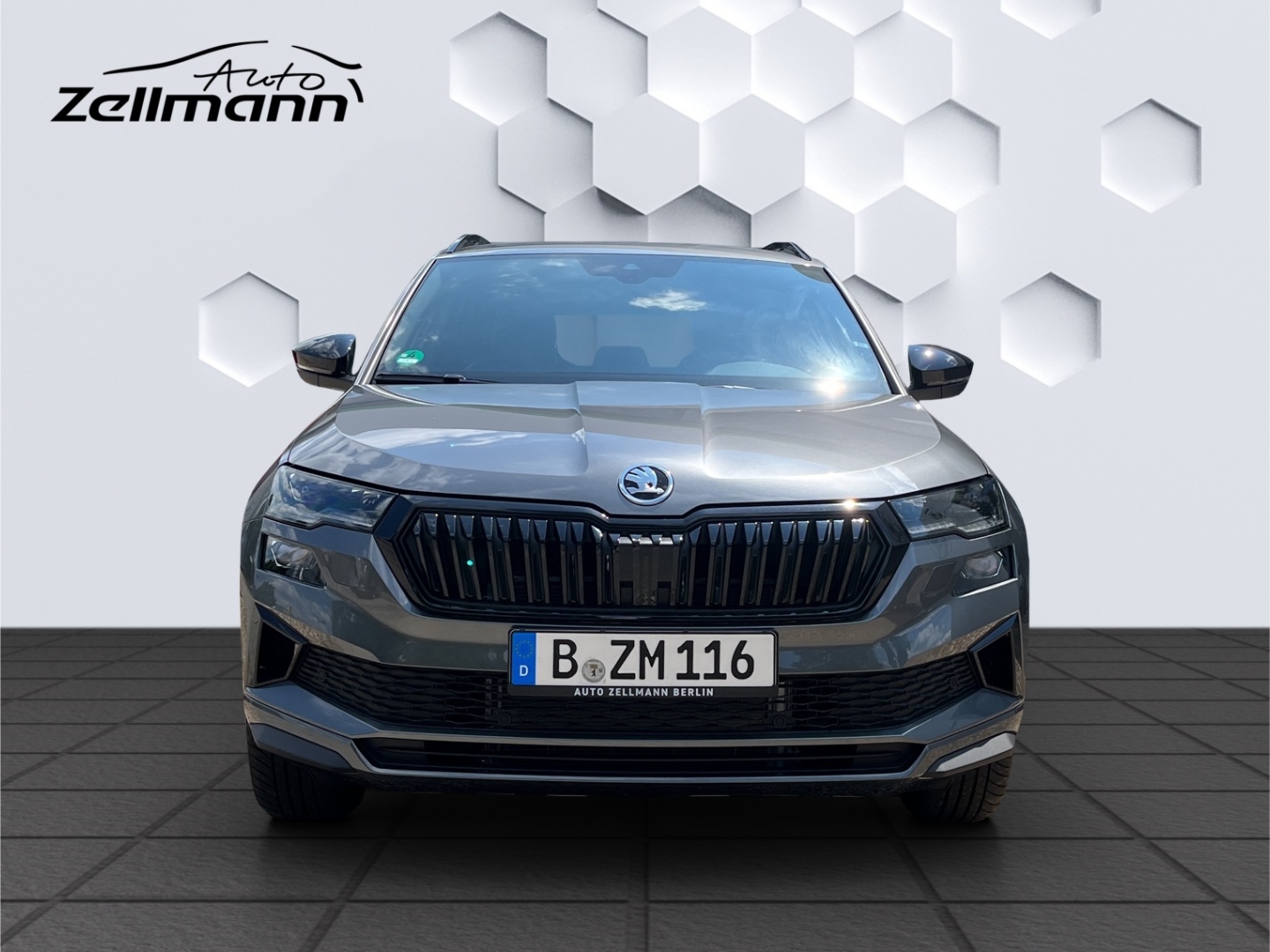 Karoq Sportline Sportpaket AD AHK El. Panodach Navi Soundsystem LED Blendfreies Fernl.