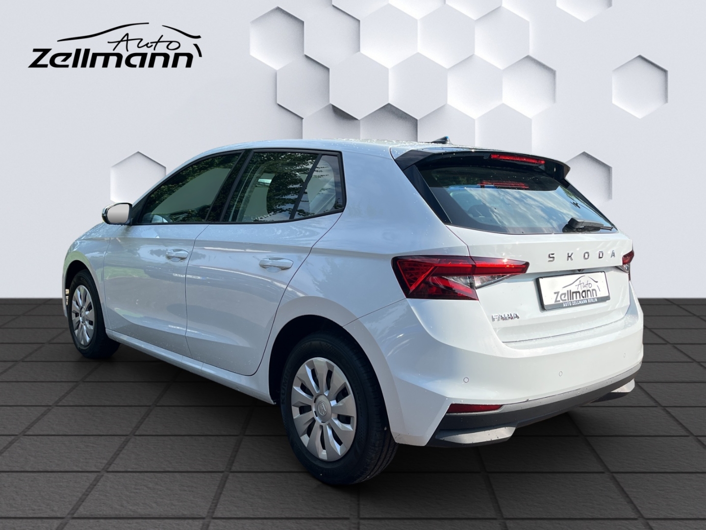 Fabia Selection AHK-abnehmbar LED Sperrdiff. ACC Apple CarPlay Android Auto Mehrzonenklima