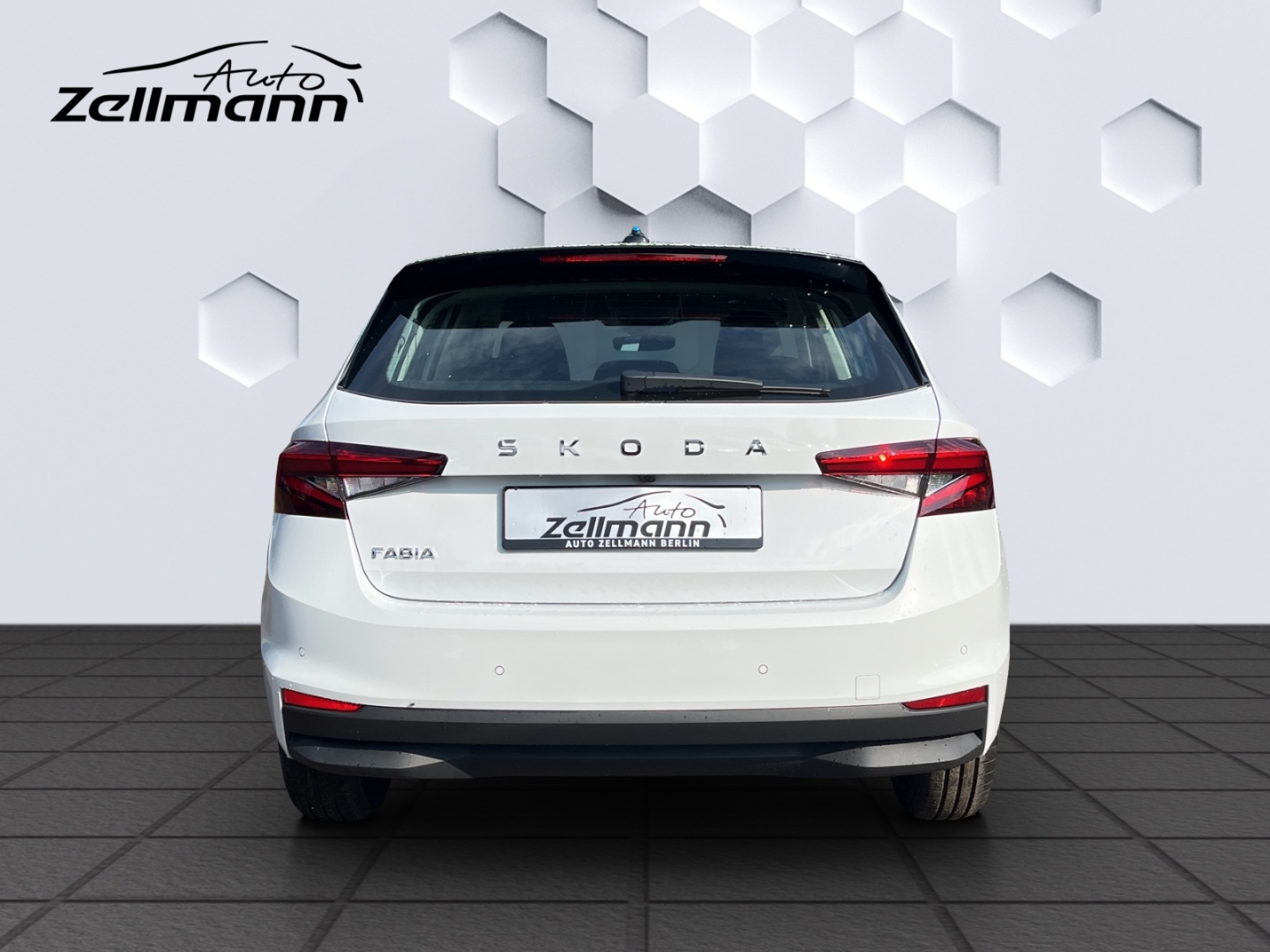 Fabia Selection AHK-abnehmbar LED Sperrdiff. ACC Apple CarPlay Android Auto Mehrzonenklima
