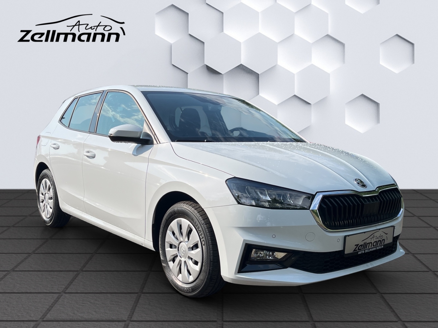 Fabia Selection AHK-abnehmbar LED Sperrdiff. ACC Apple CarPlay Android Auto Mehrzonenklima