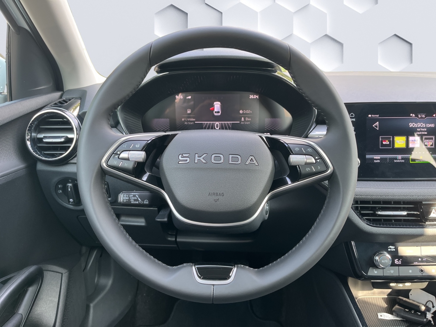 Fabia Selection AHK-abnehmbar LED Sperrdiff. ACC Apple CarPlay Android Auto Mehrzonenklima