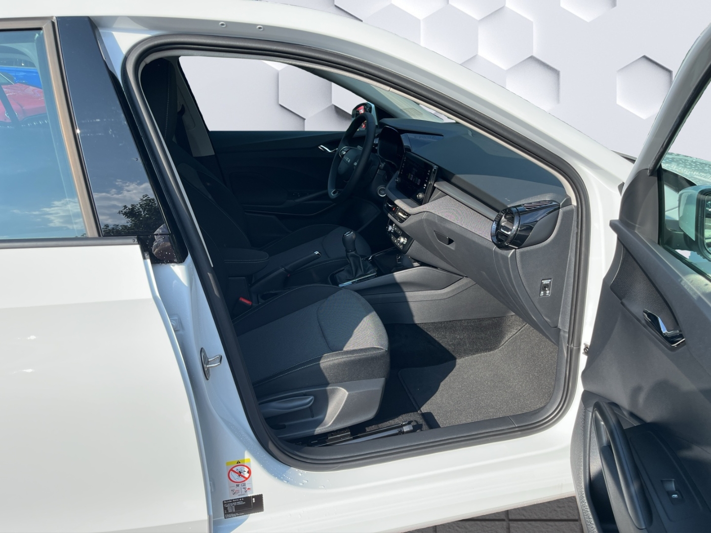 Fabia Selection AHK-abnehmbar LED Sperrdiff. ACC Apple CarPlay Android Auto Mehrzonenklima