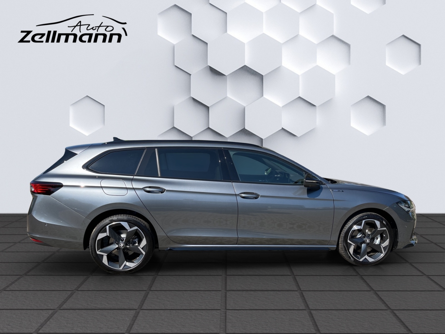 Superb Combi 1.5 TSI iV 150 kW Sportline HUD AD AHK-klappbar El. Panodach Digitales Cockpit