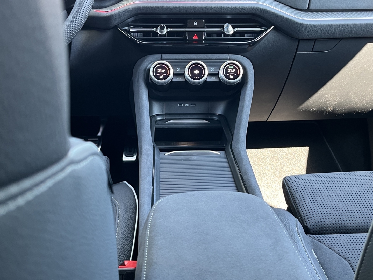 Kodiaq 1.5 TSI iV 150 kW Sportline Sportpaket HUD AD AHK Navi Digitales Cockpit Memory Sitze