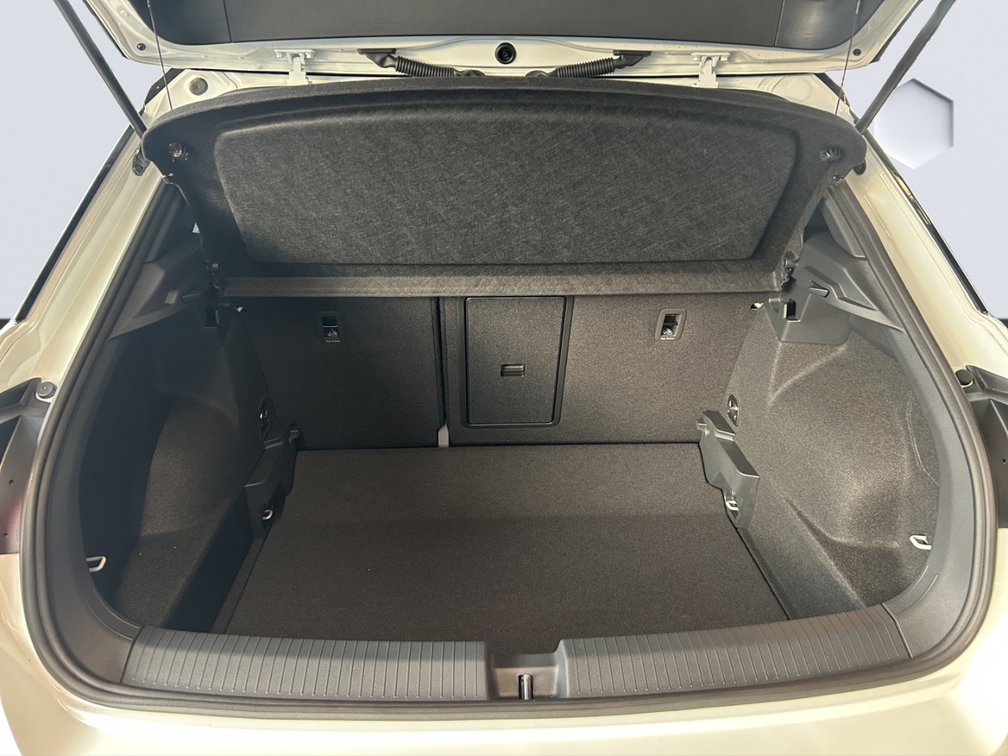 T-Roc Style 2.0l TDI DSG AhK Navi IQ Drive W+S Reifen