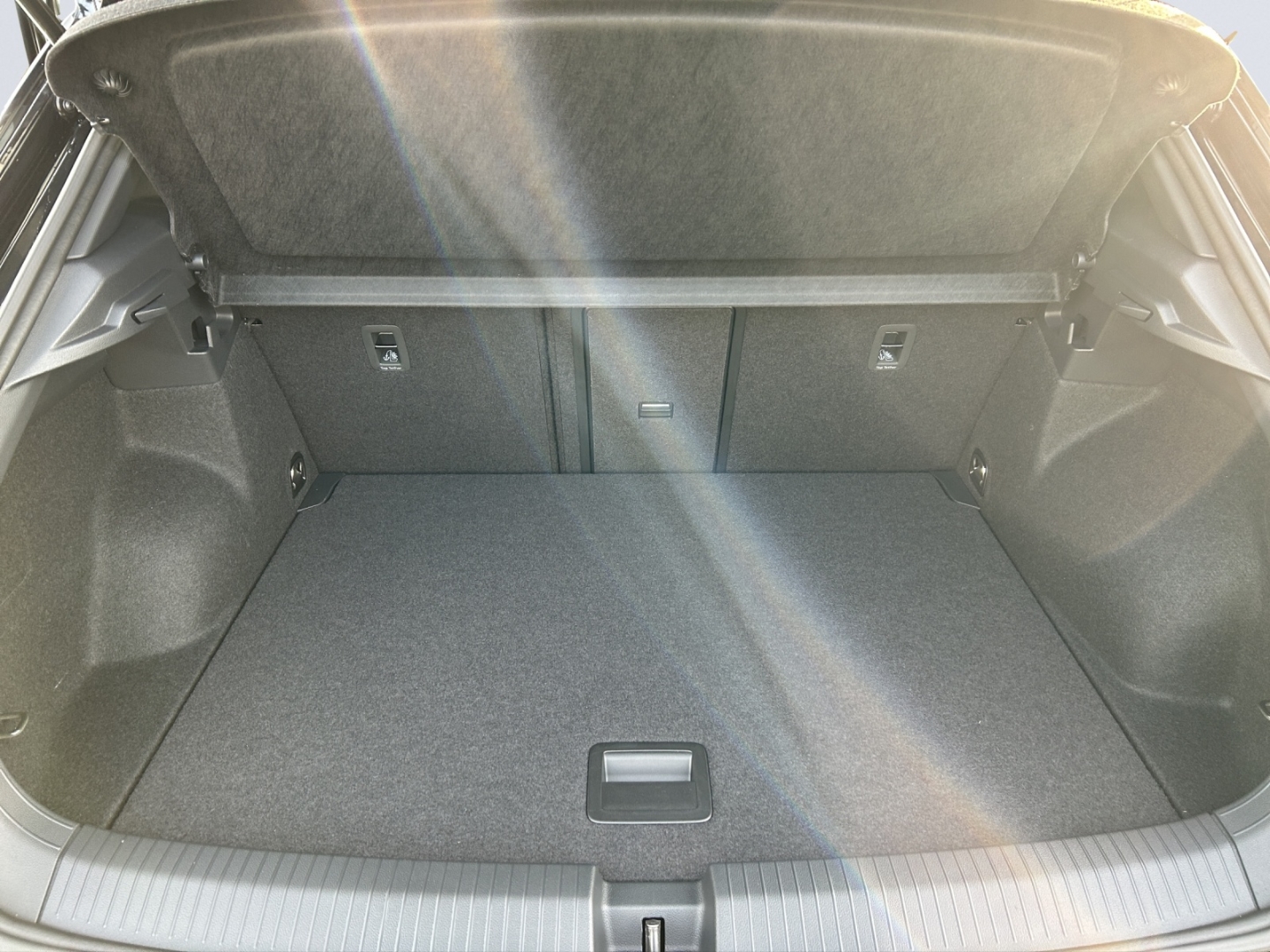 T-Roc Style 2.0l TDI DSG AhK W+S Reifen IQ Drive