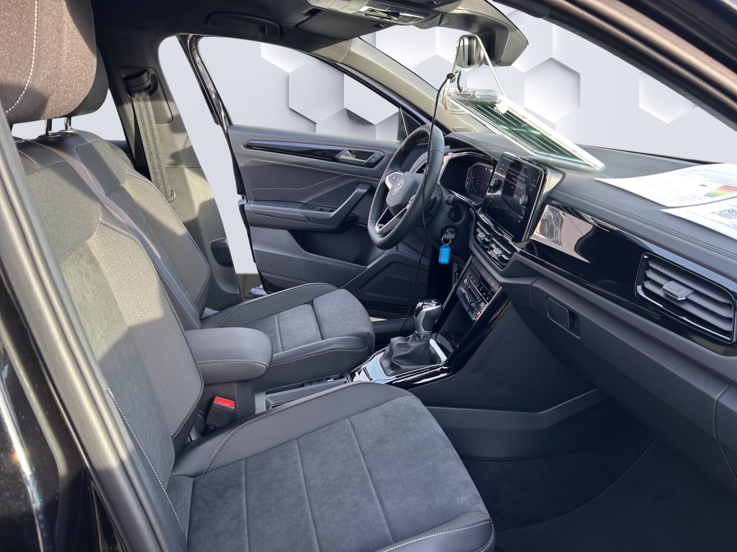 T-Roc Style 2.0l TDI DSG AhK W+S Reifen IQ Drive