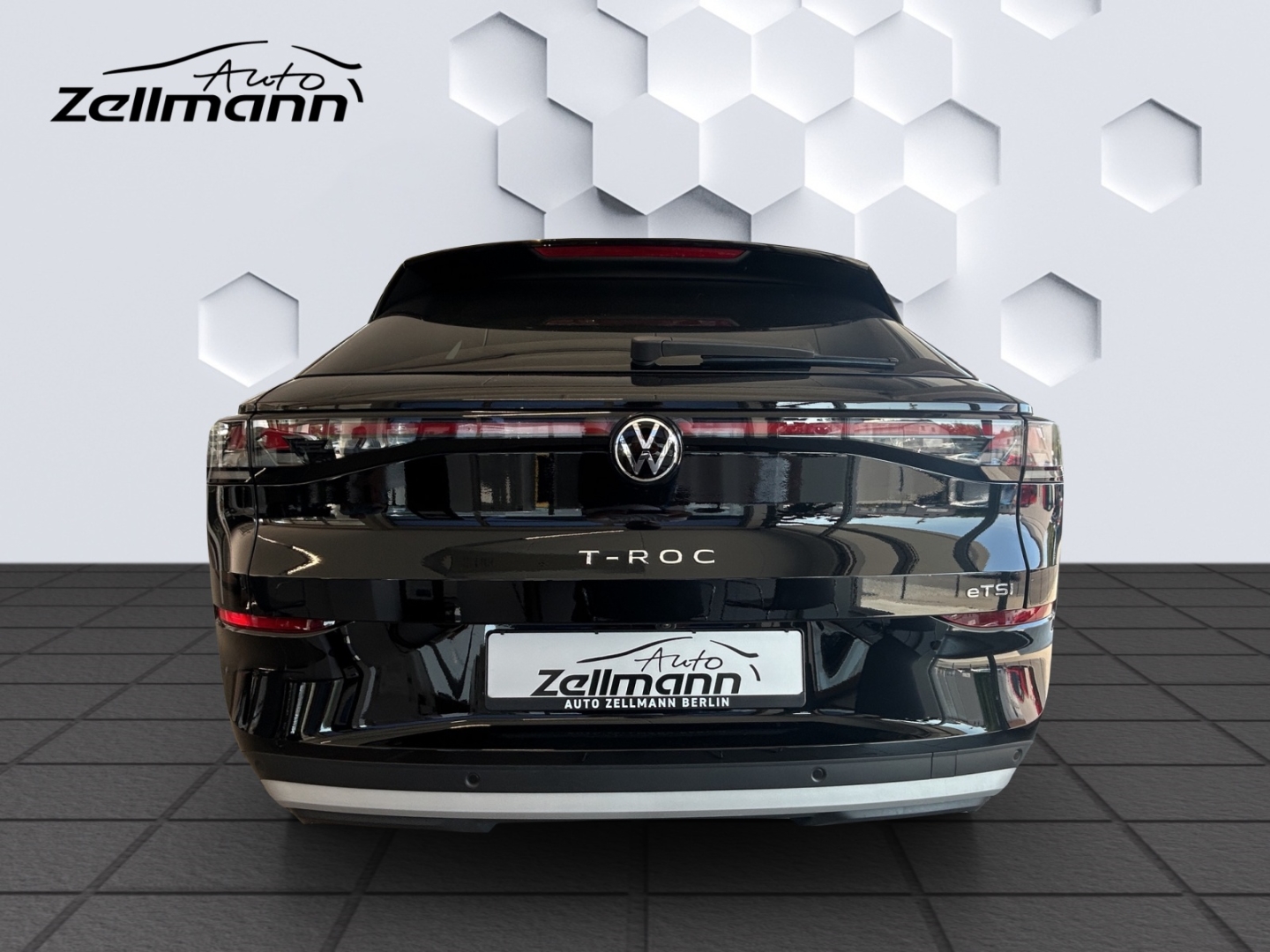T-Roc Style 1.5l eTSI DSG AhK W+S Reifen IQ.Drive & Light