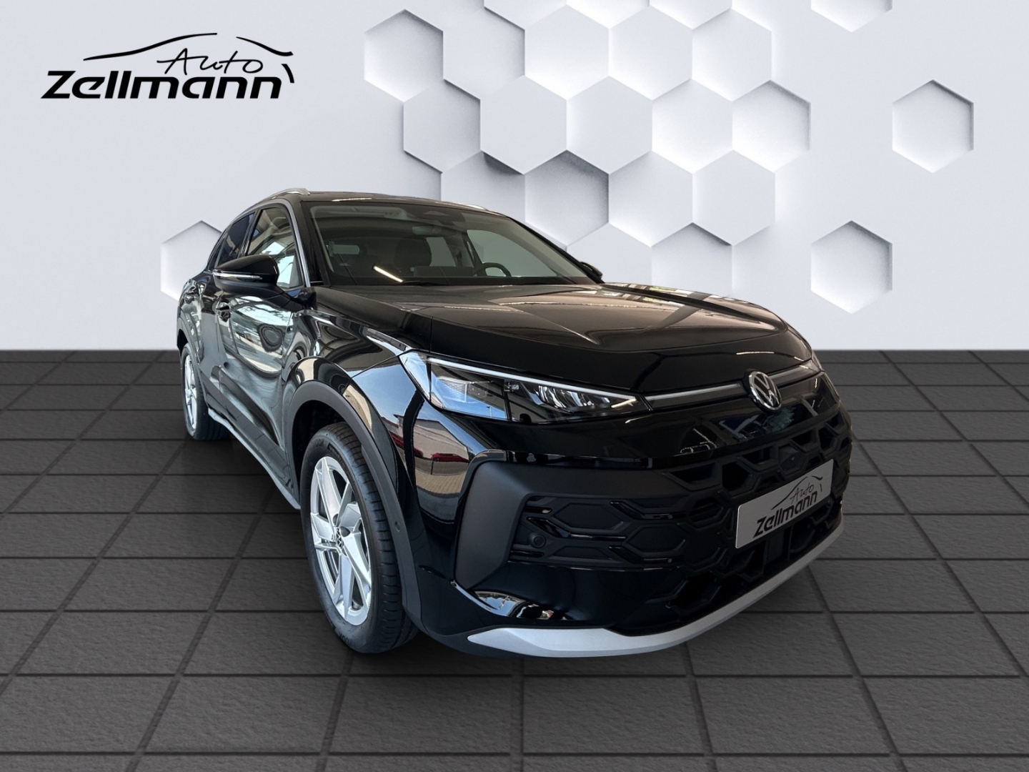 T-Roc Style 1.5l eTSI DSG AhK W+S Reifen IQ.Drive & Light