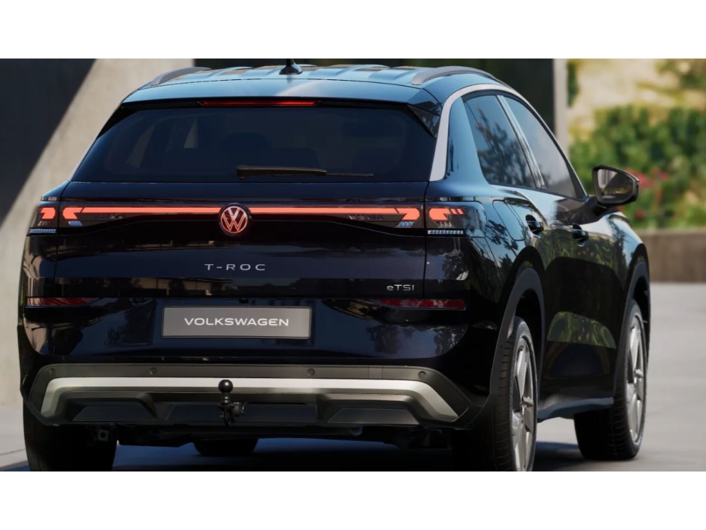 T-Roc Style 1.5l eTSI DSG Panorama W+S Reifen Navi