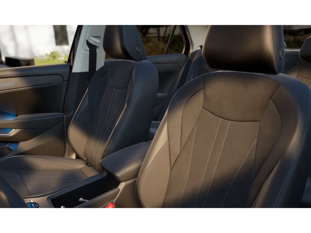 T-Roc Style 1.5l eTSI DSG Panorama W+S Reifen Navi